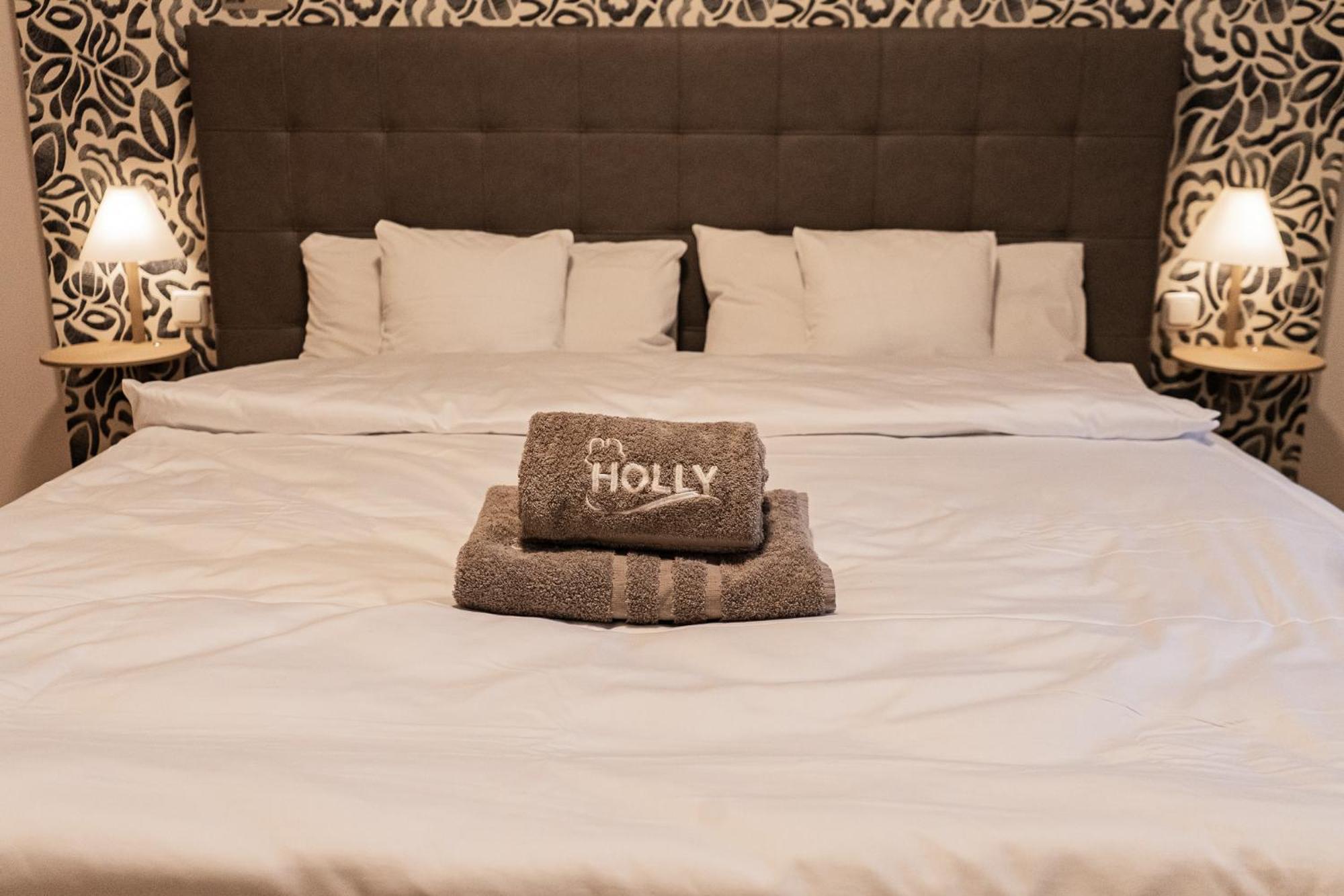 Holly Gmbh *